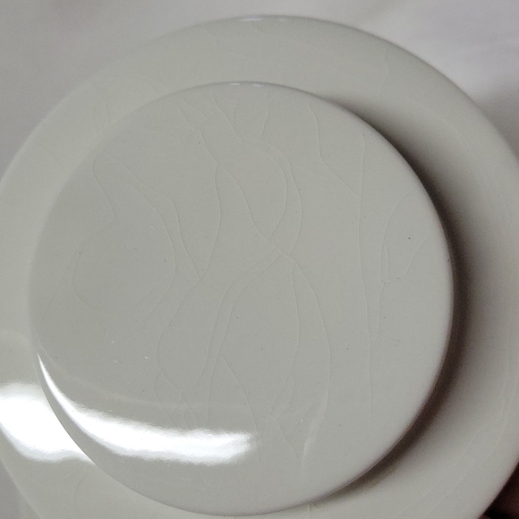 Vintage Johnson Bros. Bergeron coffee pot. Made in England. - Picture 2 of 5